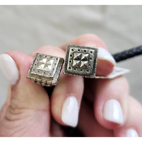 NEW Vintage Chico's Black Leather Metal Silver Choker Tribal Design Necklace - Picture 4 of 10